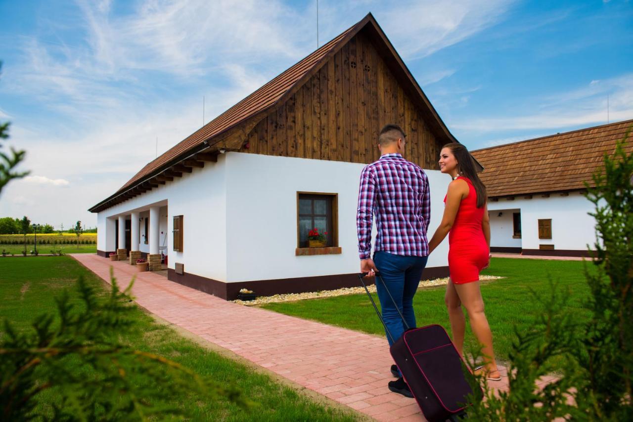 Zsindelyes Cottage Erpatak ภายนอก รูปภาพ