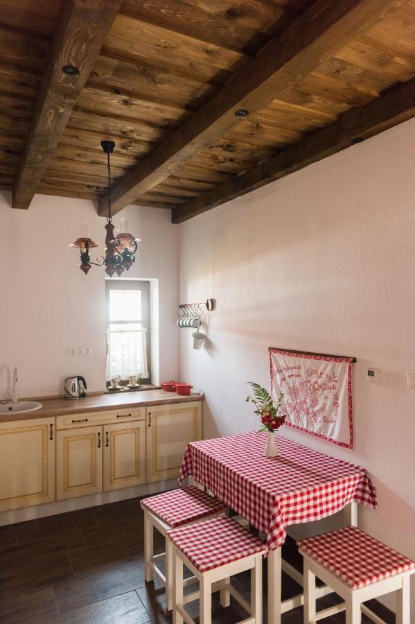 Zsindelyes Cottage Erpatak ภายนอก รูปภาพ