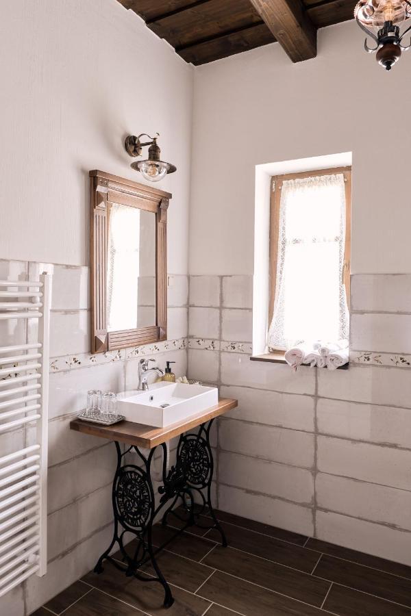 Zsindelyes Cottage Erpatak ภายนอก รูปภาพ