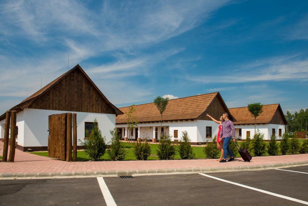 Zsindelyes Cottage Erpatak ภายนอก รูปภาพ